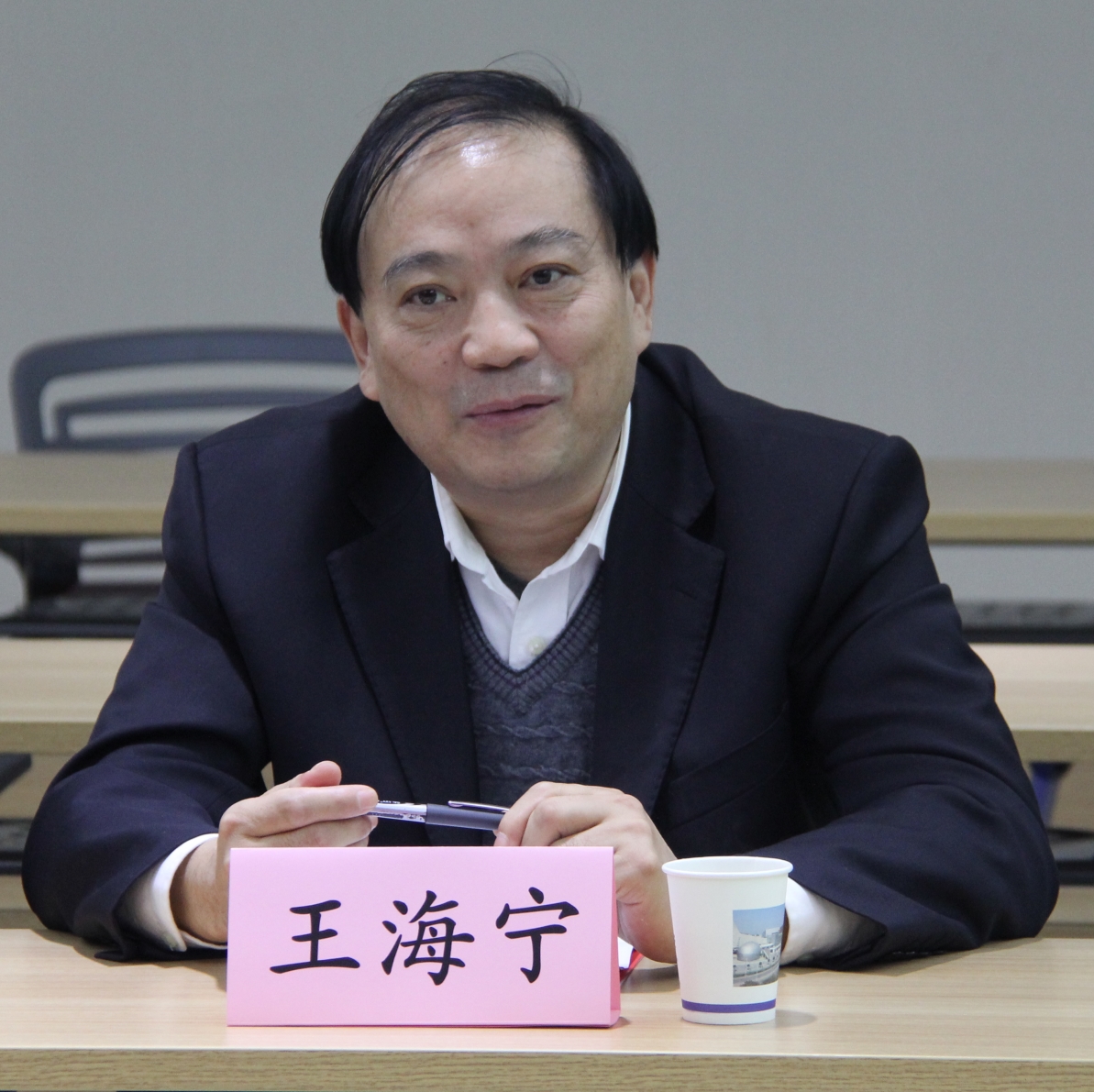 王海寧_看圖王.jpg